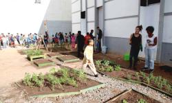 Un atelier pour la construction d'un jardin éco-participatif